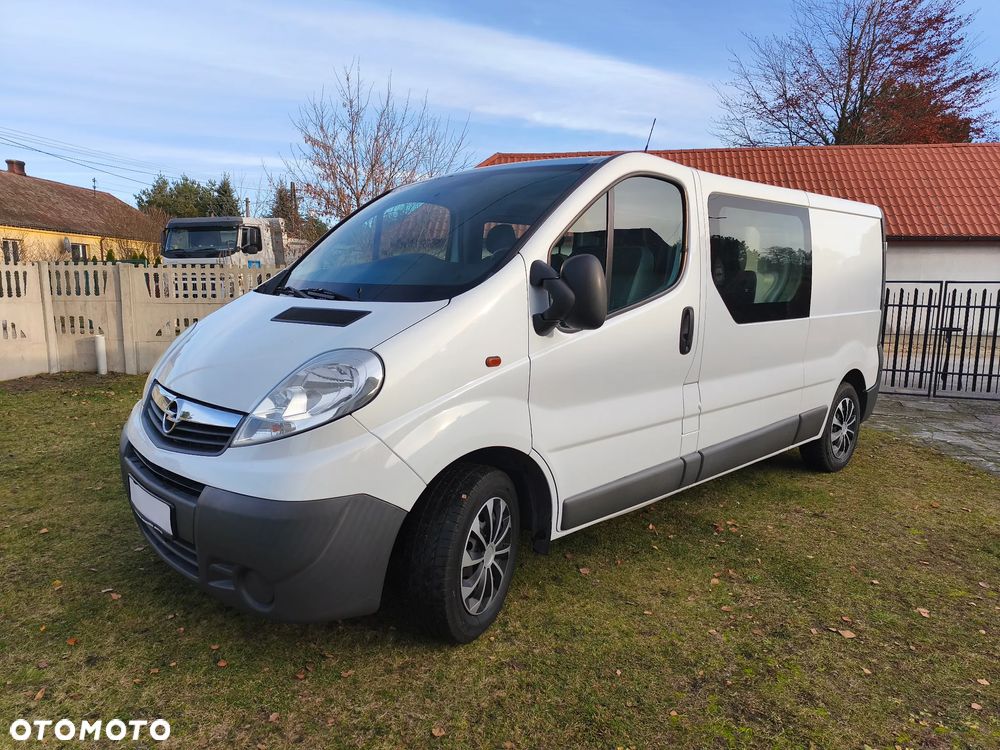 Opel VIVARO - 2