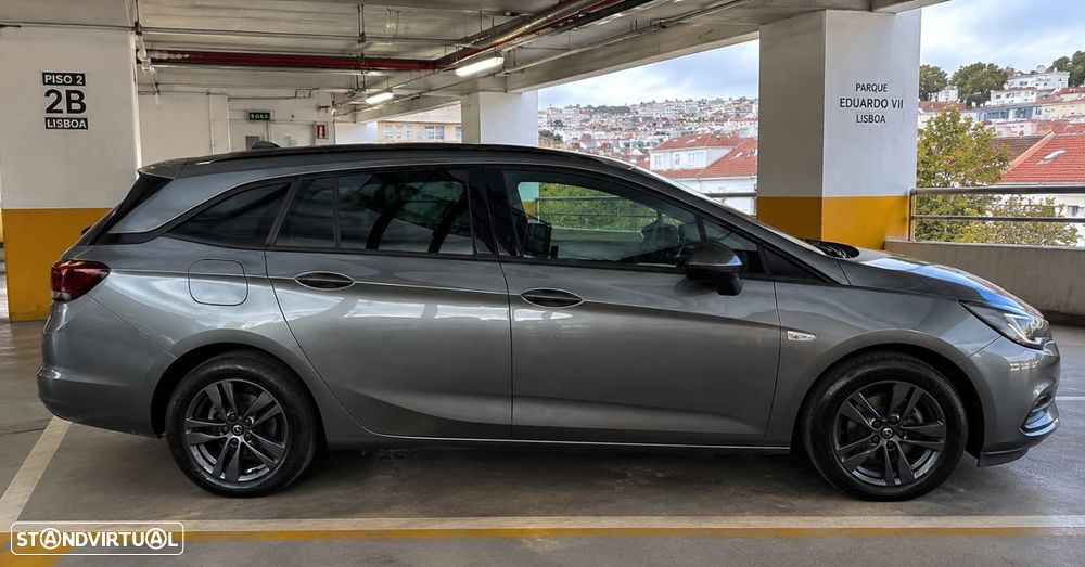 Opel Astra Sports Tourer - 3