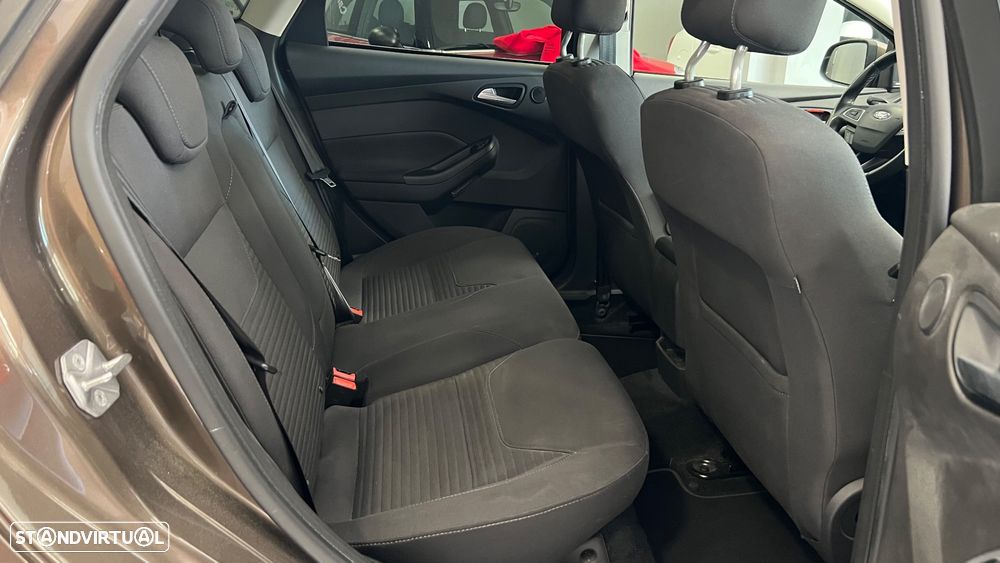 Ford Focus SW 1.5 TDCi Titanium - 18