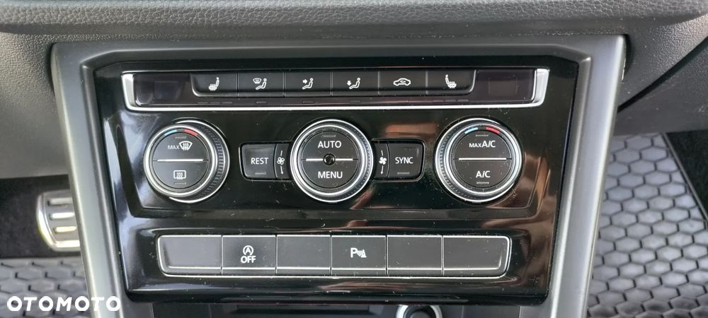 Volkswagen Touran 2.0 TDI SCR DSG ACTIVE - 18