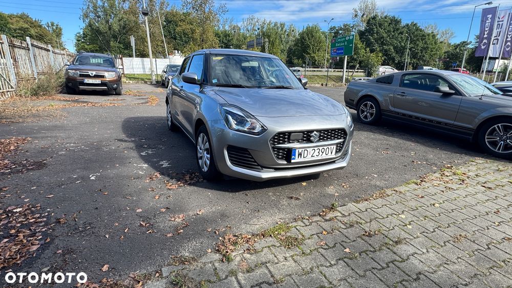 Suzuki Swift 1.2 Premium Plus CVT - 9