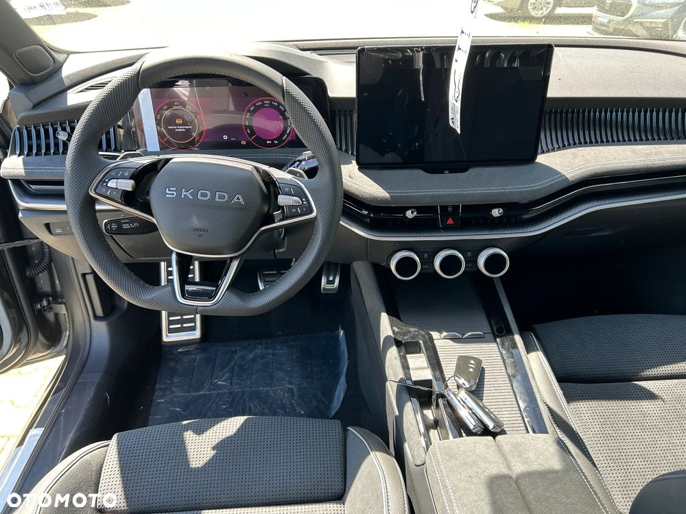Skoda Superb 2.0 TDI SCR 4x4 Sportline DSG - 18