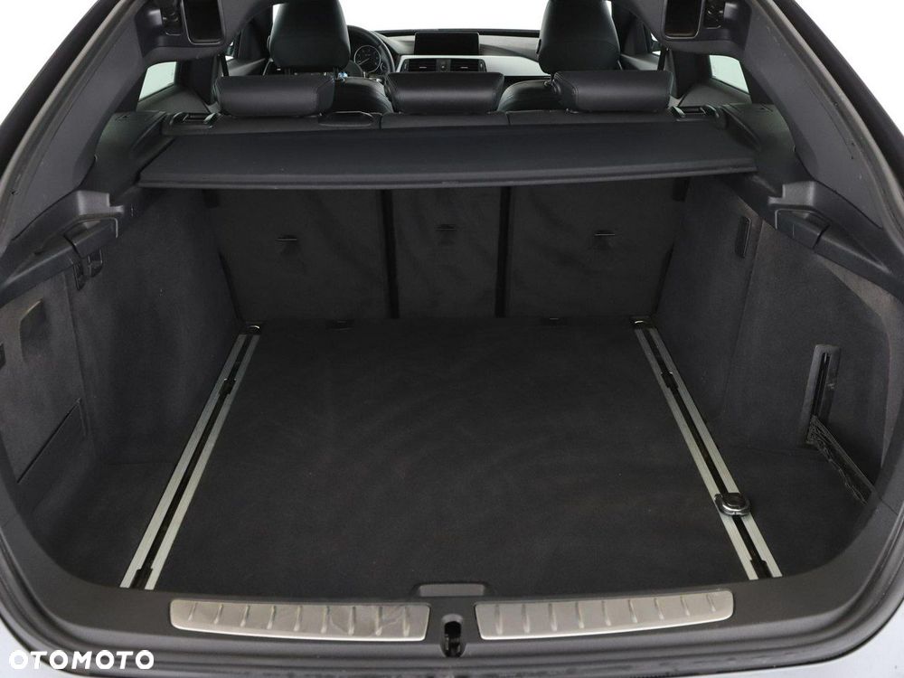 BMW Seria 3 318d M Sport - 21