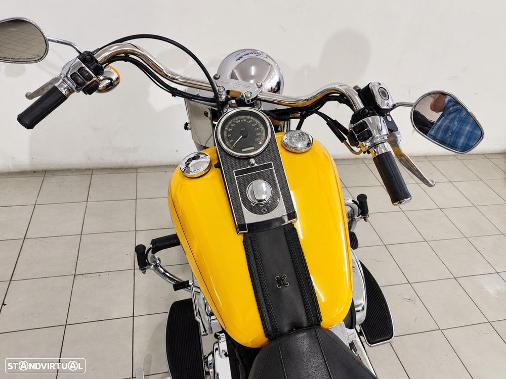 Harley-Davidson Fat Boy . - 14