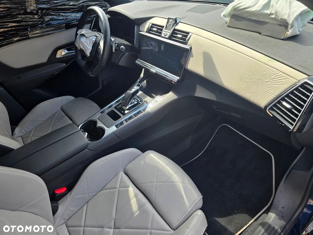 DS Automobiles DS 7 Crossback - 25