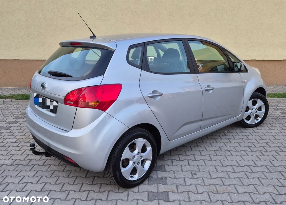 Kia Venga 1.4 L - 6