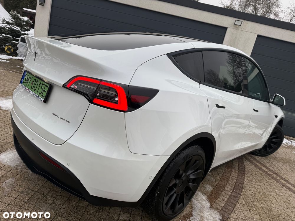 Tesla Y Long Range Dual Motor AWD - 21