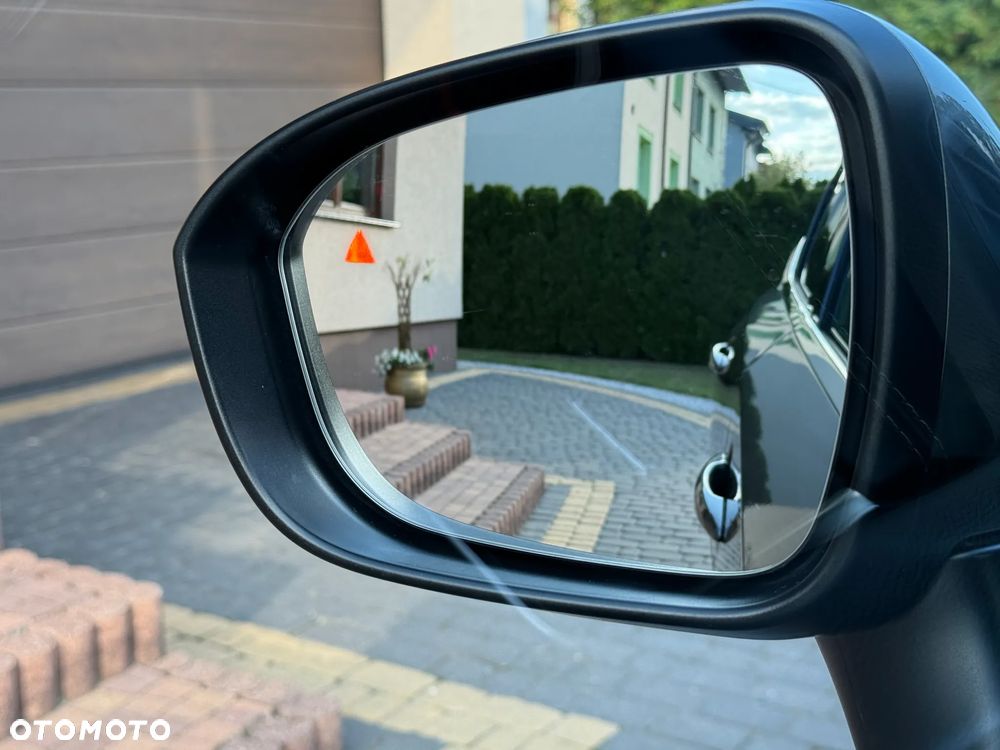 Nissan Qashqai 1.3 DIG-T N-Connecta DCT - 34