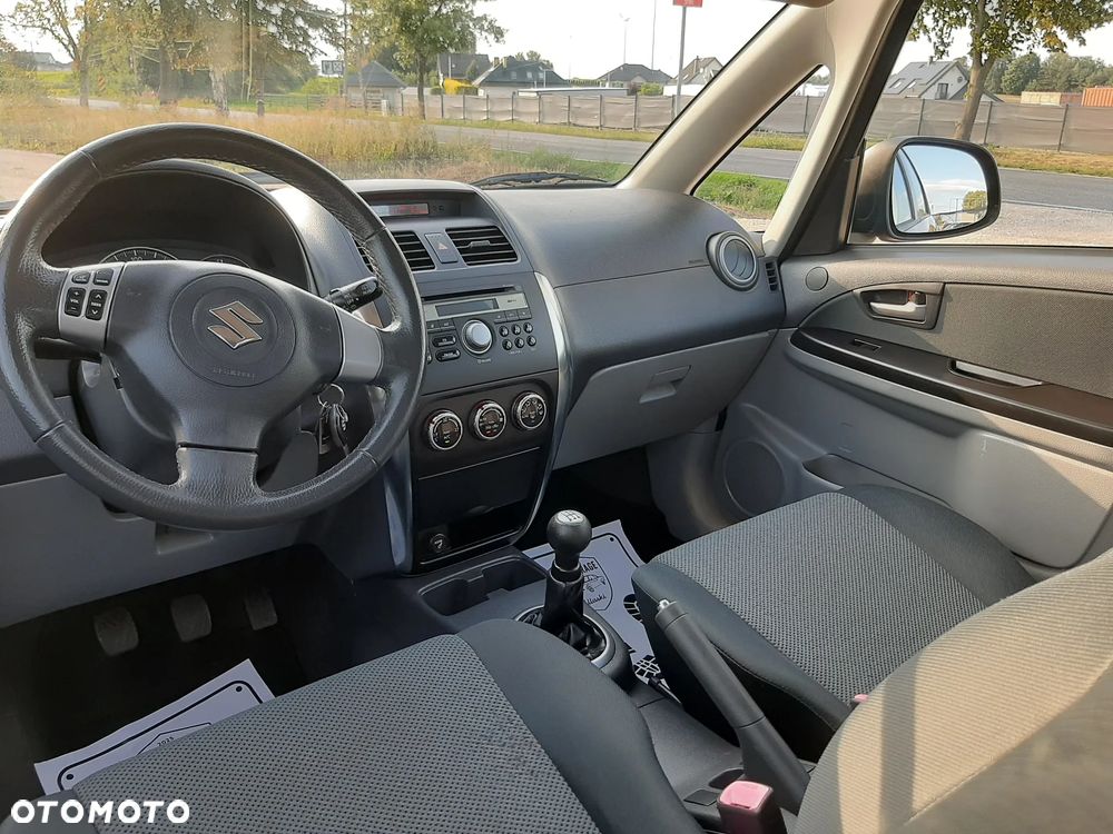 Suzuki SX4 1.5 Streetline 4x2 Classic - 19