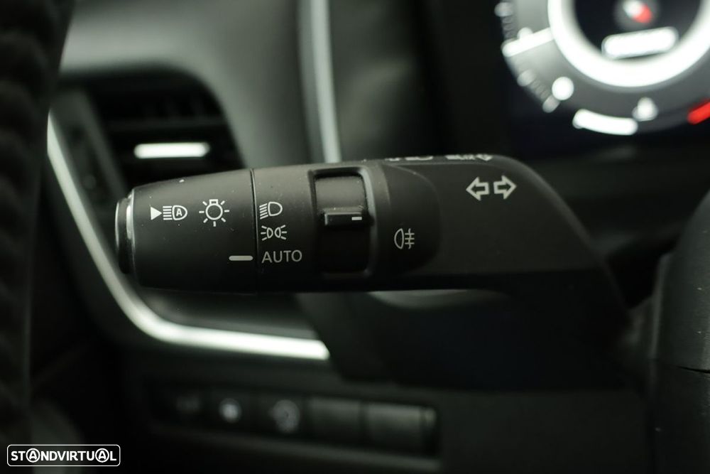 Nissan Qashqai 1.3 DIG-T N-Connecta LED - 17