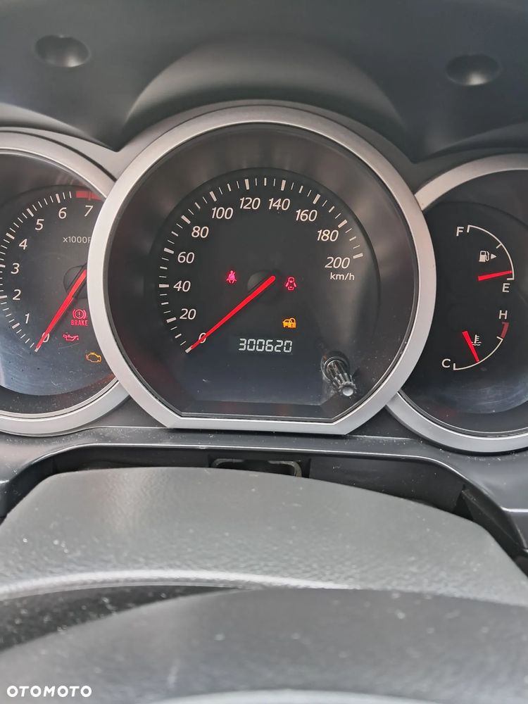 Suzuki Grand Vitara 2.0 - 31