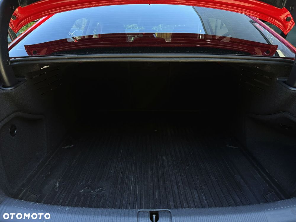 Audi A4 Limousine 2.0 TFSI ultra - 22