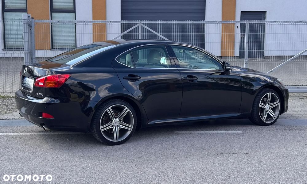 Lexus IS 250 Luxury Line - 33