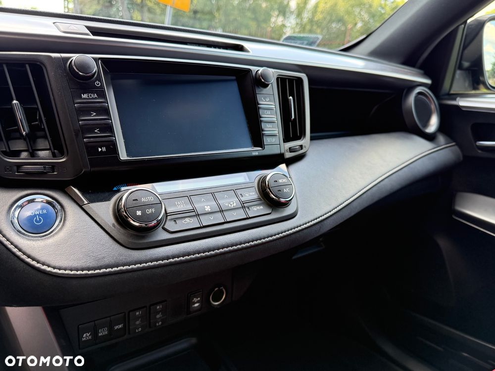 Toyota RAV4 Hybrid Style 4x2 - 13