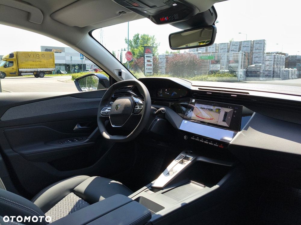 Peugeot 408 - 13