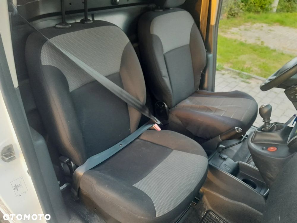 Renault Kango - 24