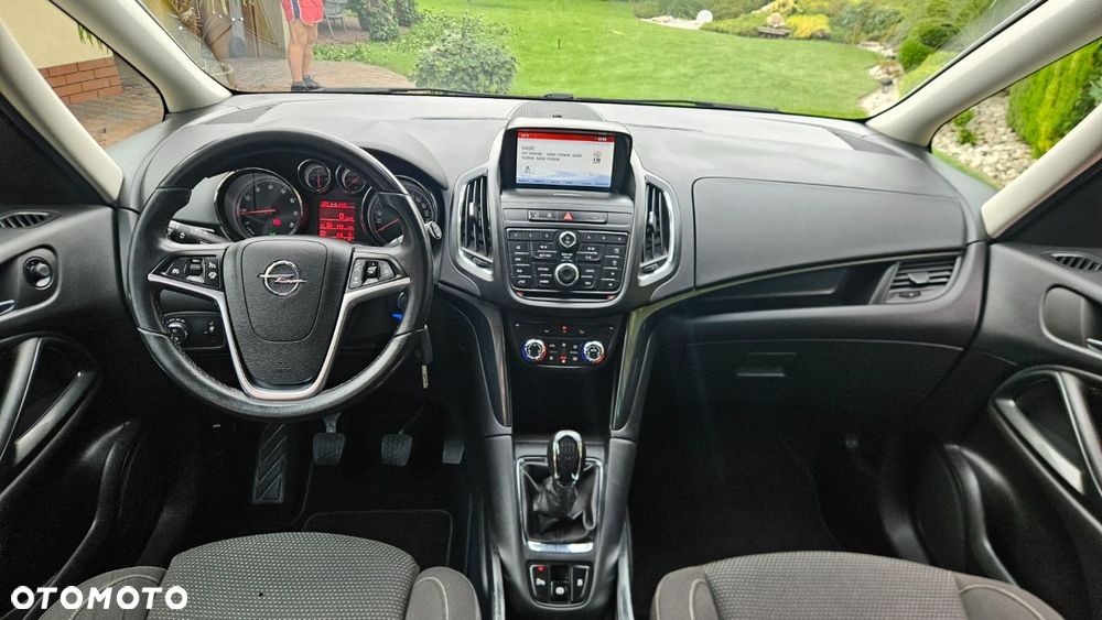 Opel Zafira - 17