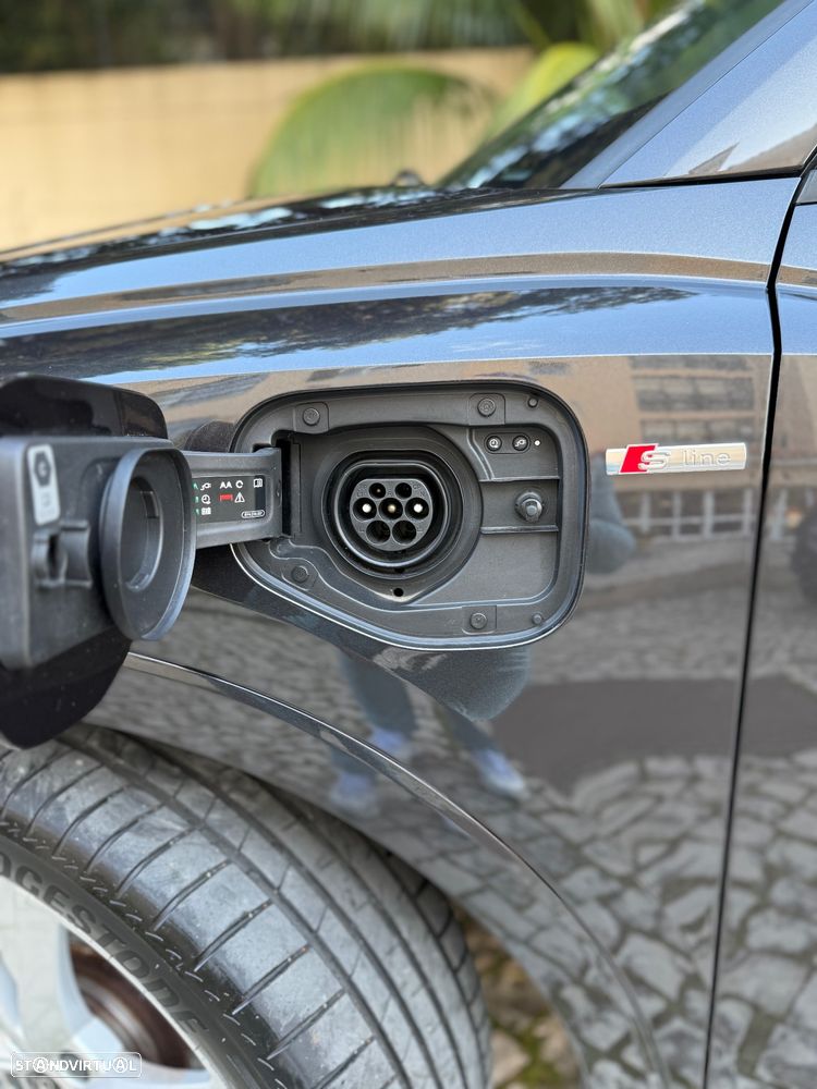 Audi Q3 45 TFSIe S tronic S line - 10