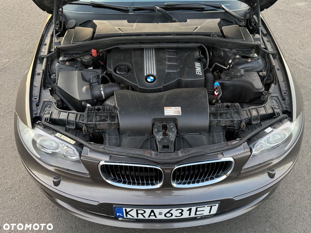 BMW Seria 1 118d DPF - 15