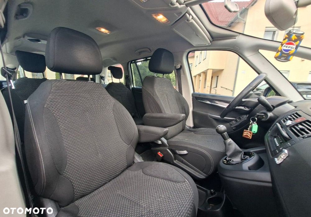 Citroën C4 Grand Picasso - 16