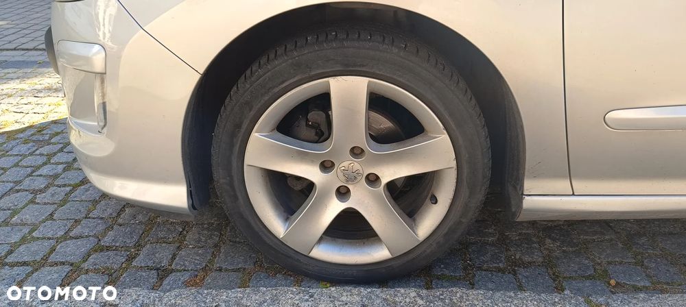 Peugeot 308 1.6 Premium Plus - 23