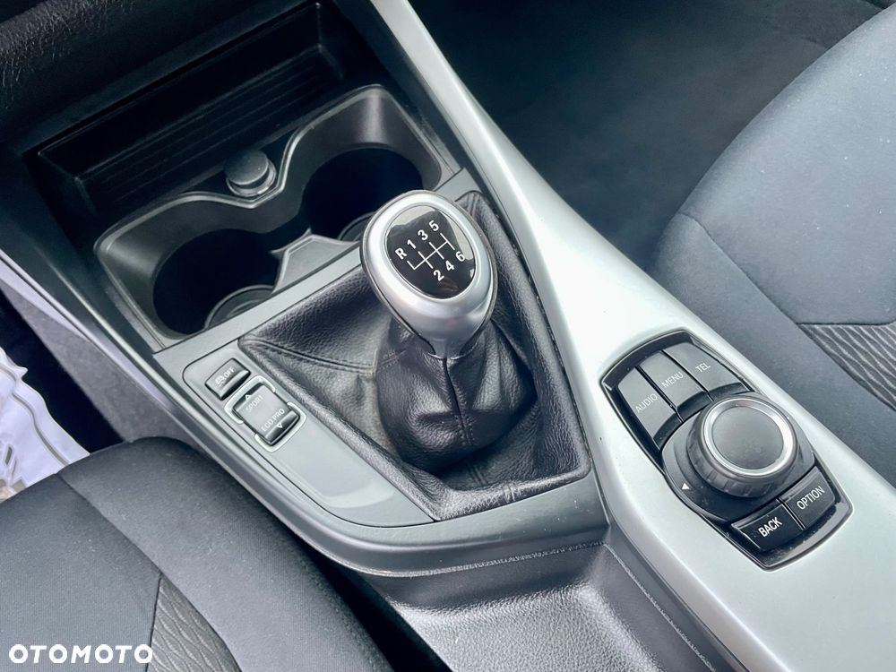 BMW Seria 1 118i Urban Line - 27