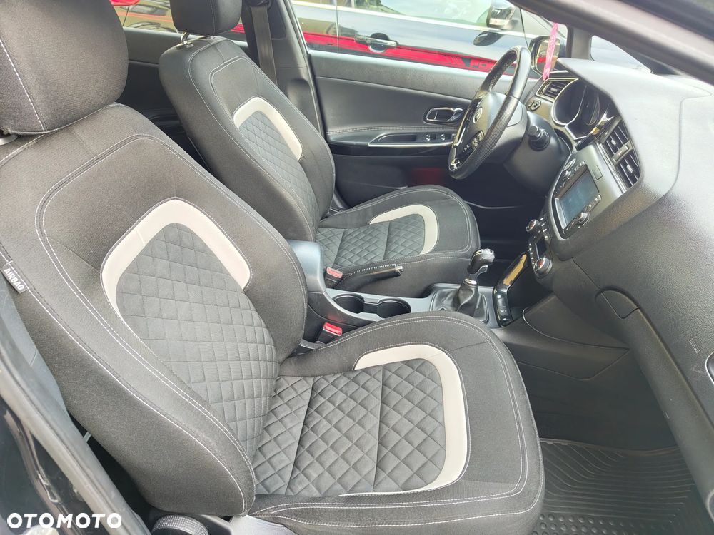 Kia Ceed 1.6 CRDi 136 ISG GT Line - 15