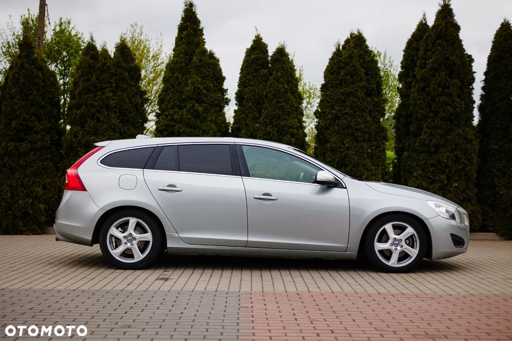 Volvo V60 D4 Geartronic RDesign - 8