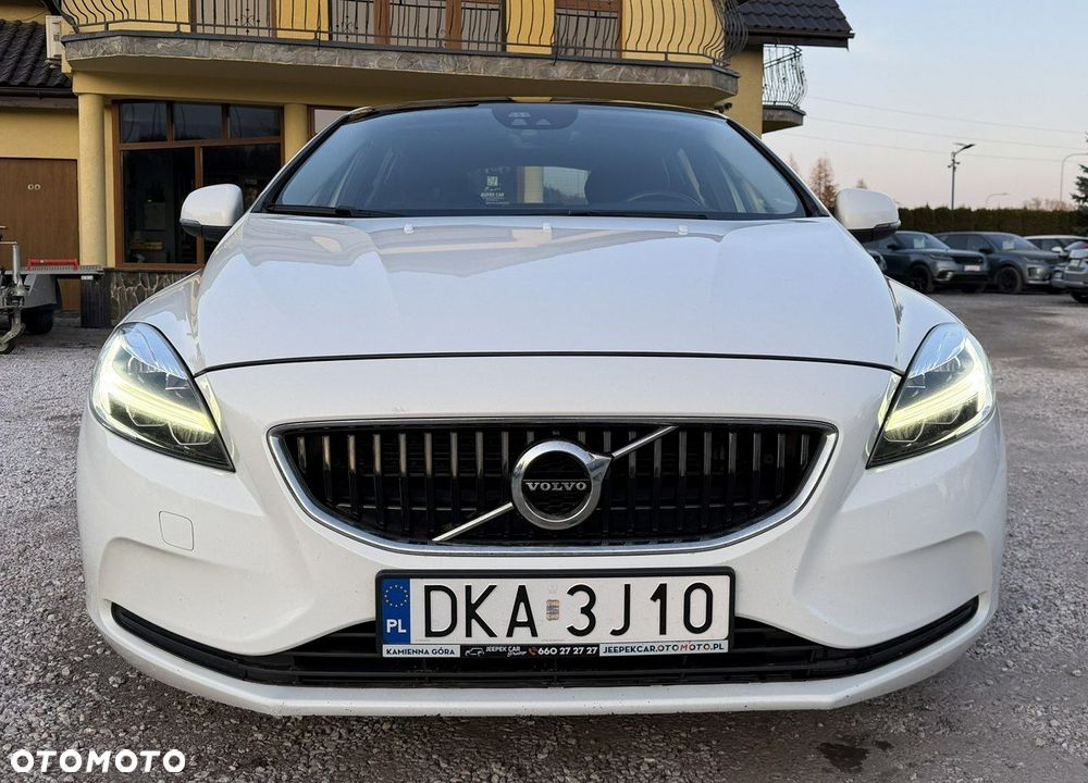 Volvo V40 - 2
