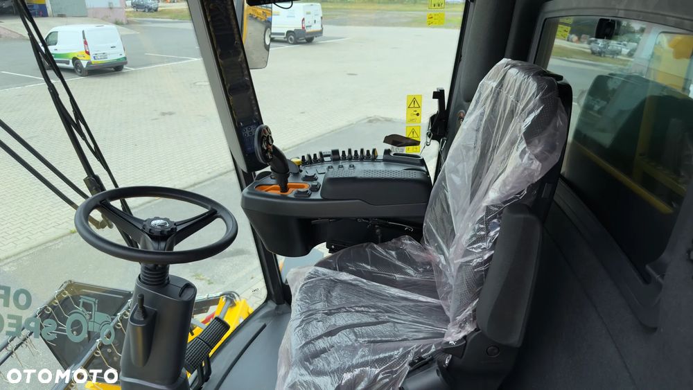 New Holland TC5.90 - 10