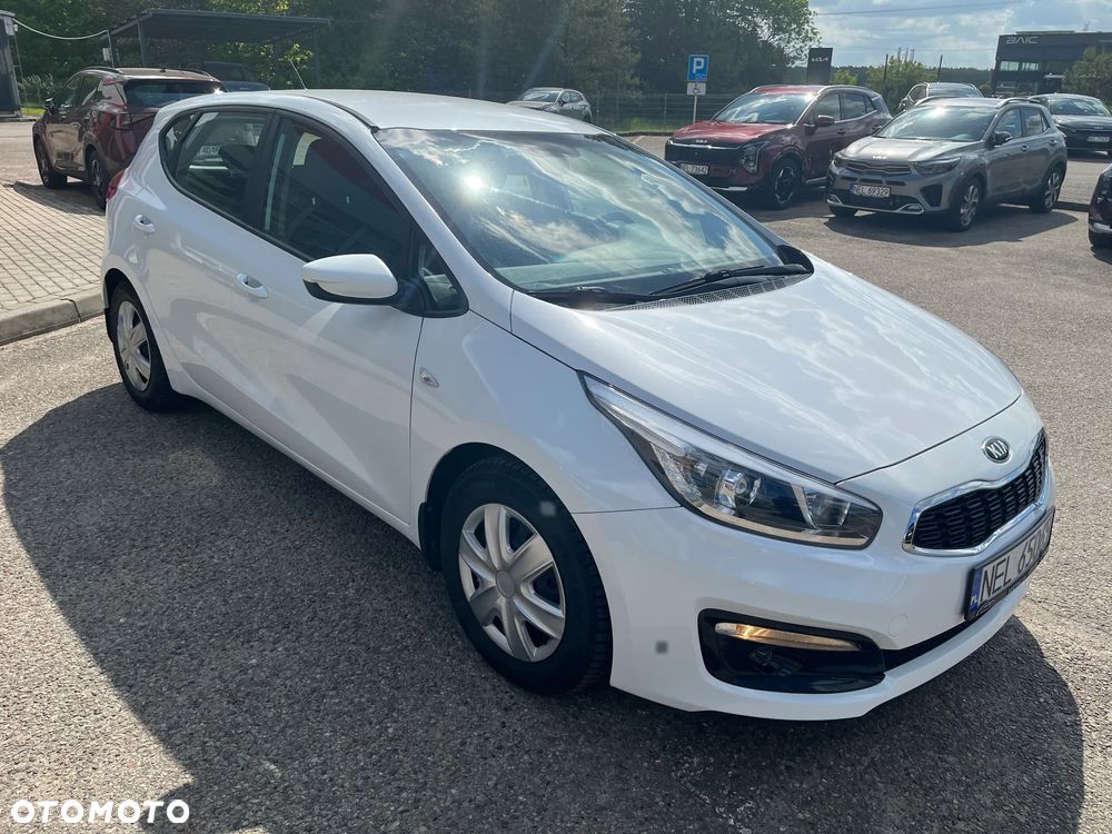 Kia Ceed - 5