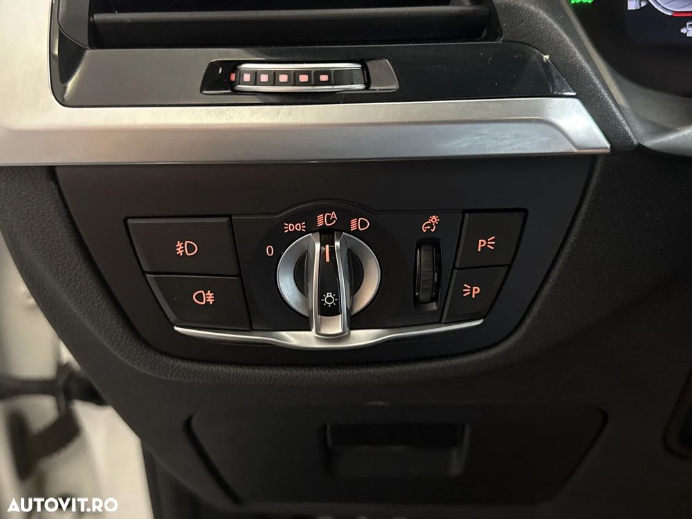 BMW X4 xDrive30i AT - 16