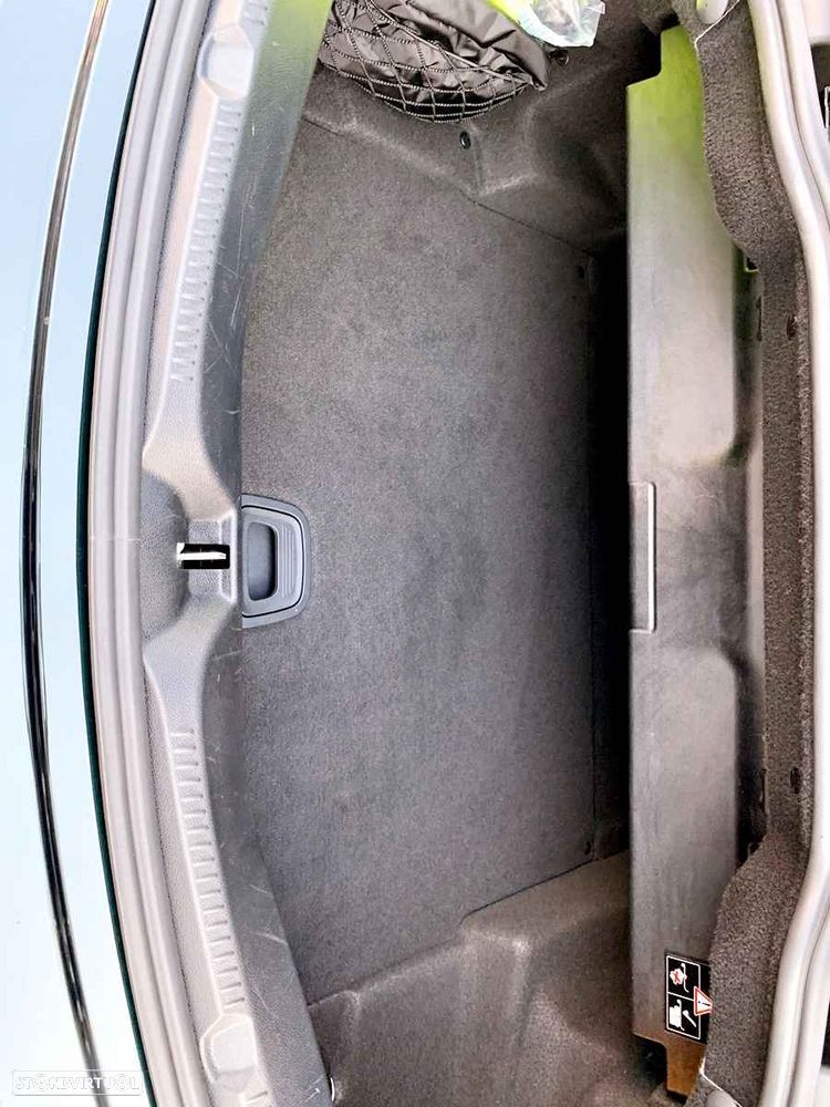 Mercedes-Benz E 300 9G-TRONIC AMG Line - 40