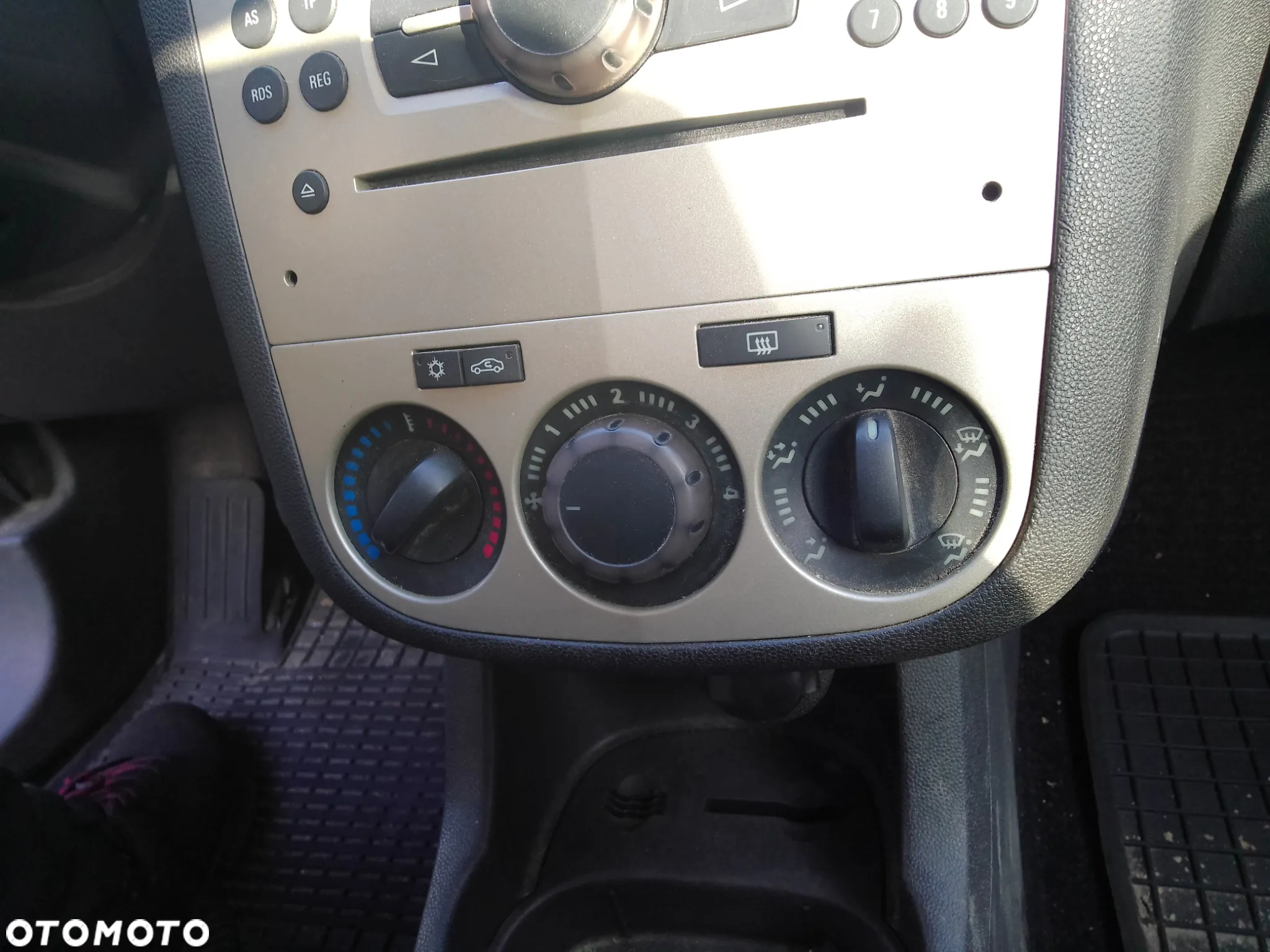 Panel klimatyzacji OPEL Corsa D 466119570 - 3