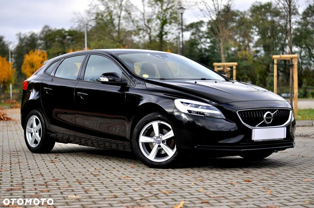 Volvo V40 D2 Drive-E Momentum - 30