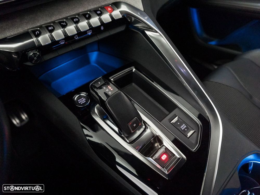 Peugeot 3008 1.5 BlueHDi GT EAT8 - 24