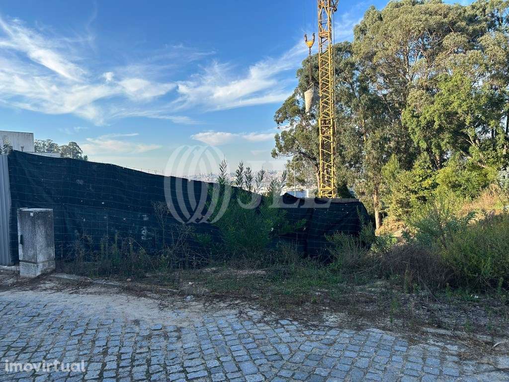 Terreno urbano, em Vila Nova de Gaia, Porto - Grande imagem: 2/5