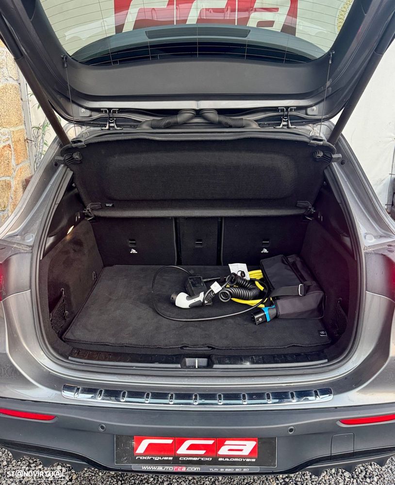 Mercedes-Benz EQA - 10