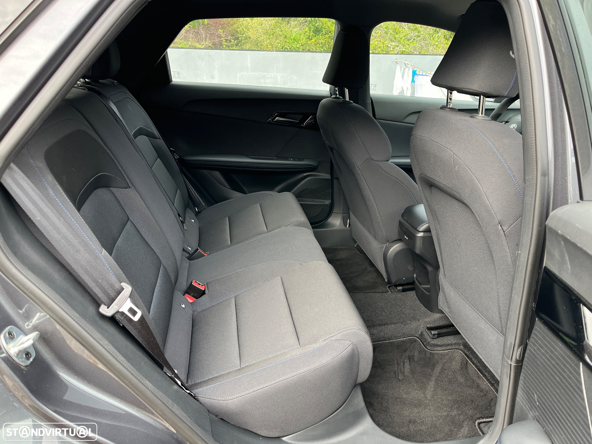 MG MG4 51 kWh Standard - 8