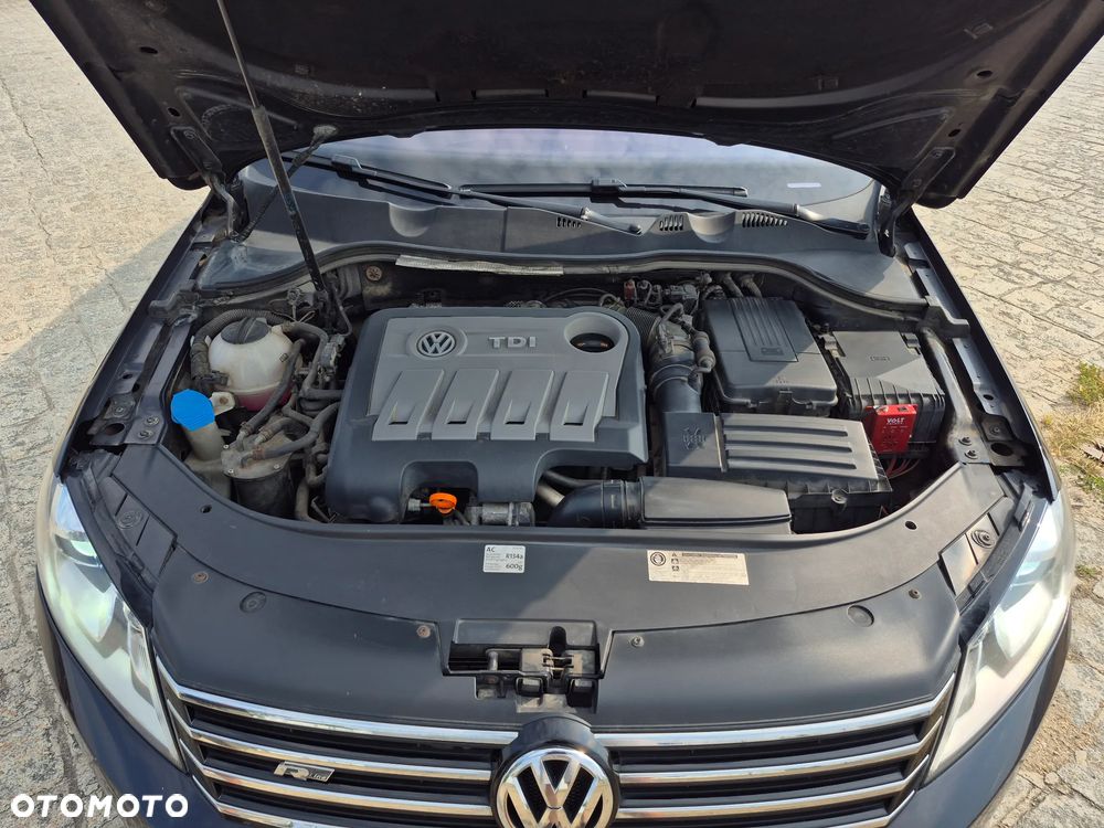 Volkswagen Passat - 25