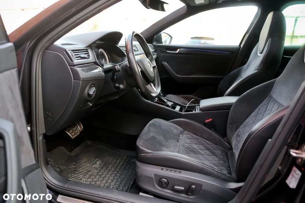 Skoda Superb 2.0 TDI 4x4 DSG Sportline - 19