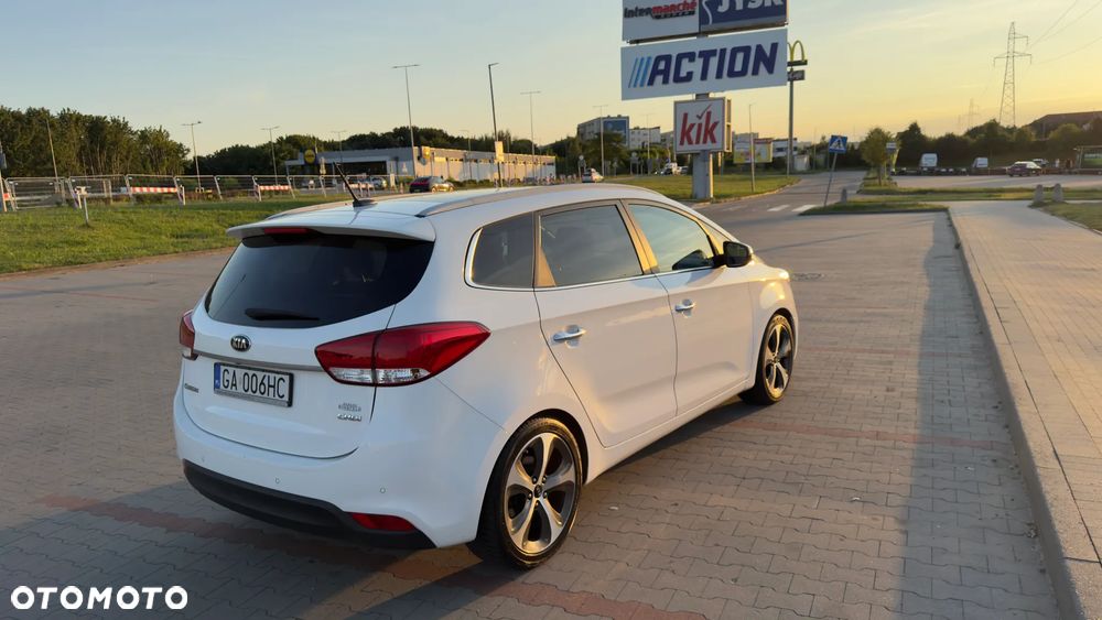 Kia Carens 1.7 CRDi XL 7os - 5