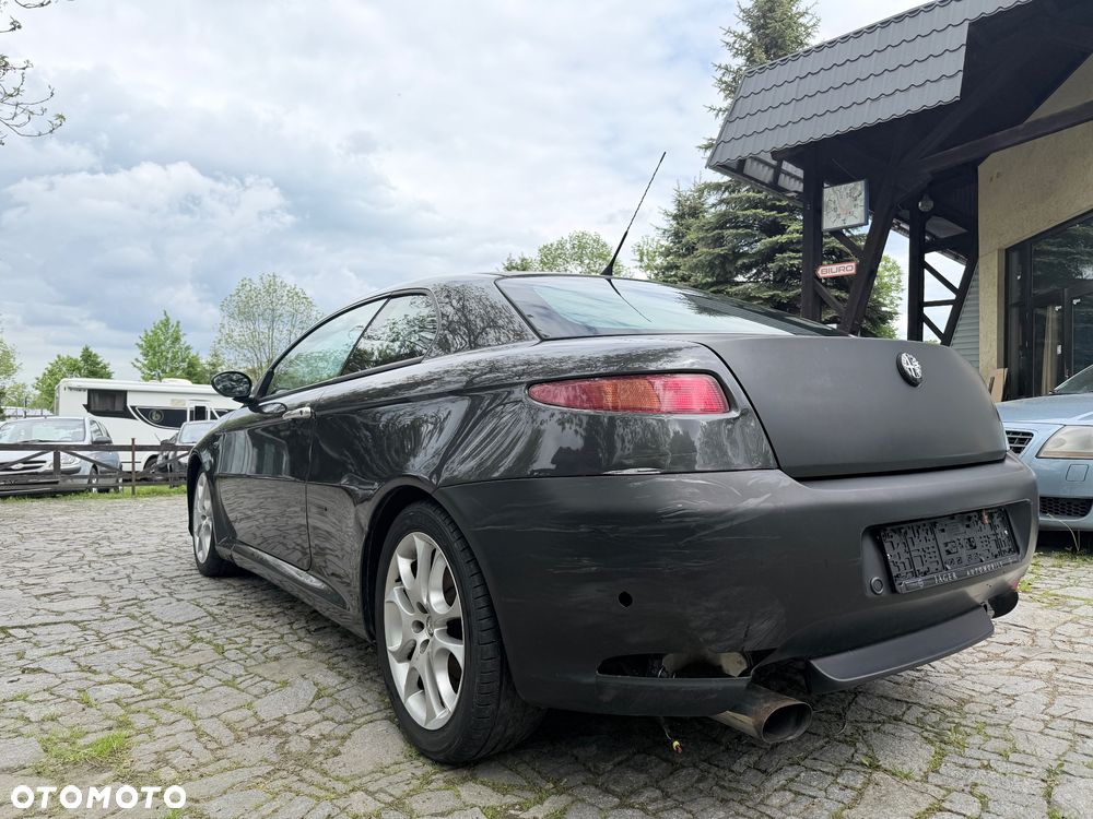 Alfa Romeo GT 1.8TS Impression - 9