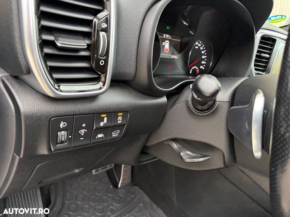 Kia Sportage 1.6 CRDI AWD Eco-Dynamics+ (48V M-H) DCT GT LINE - 20