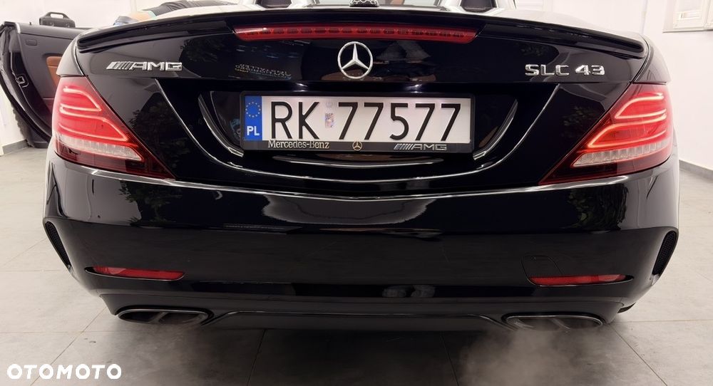 Mercedes-Benz SLC AMG 43 9G-TRONIC - 15