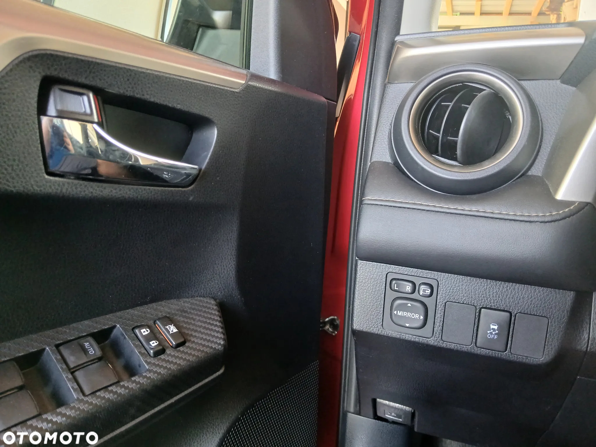 Toyota RAV4 2.0 Premium - 22