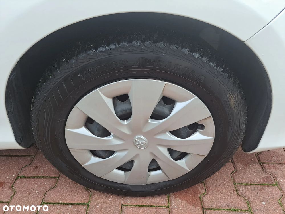 Toyota Yaris - 23