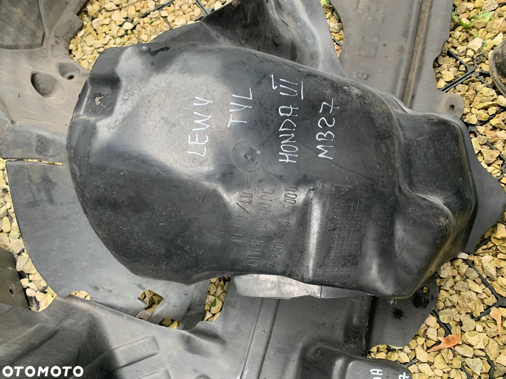 PLASTIK MIX POJAZDU: HONDA CIVIC VI MB27 - 13