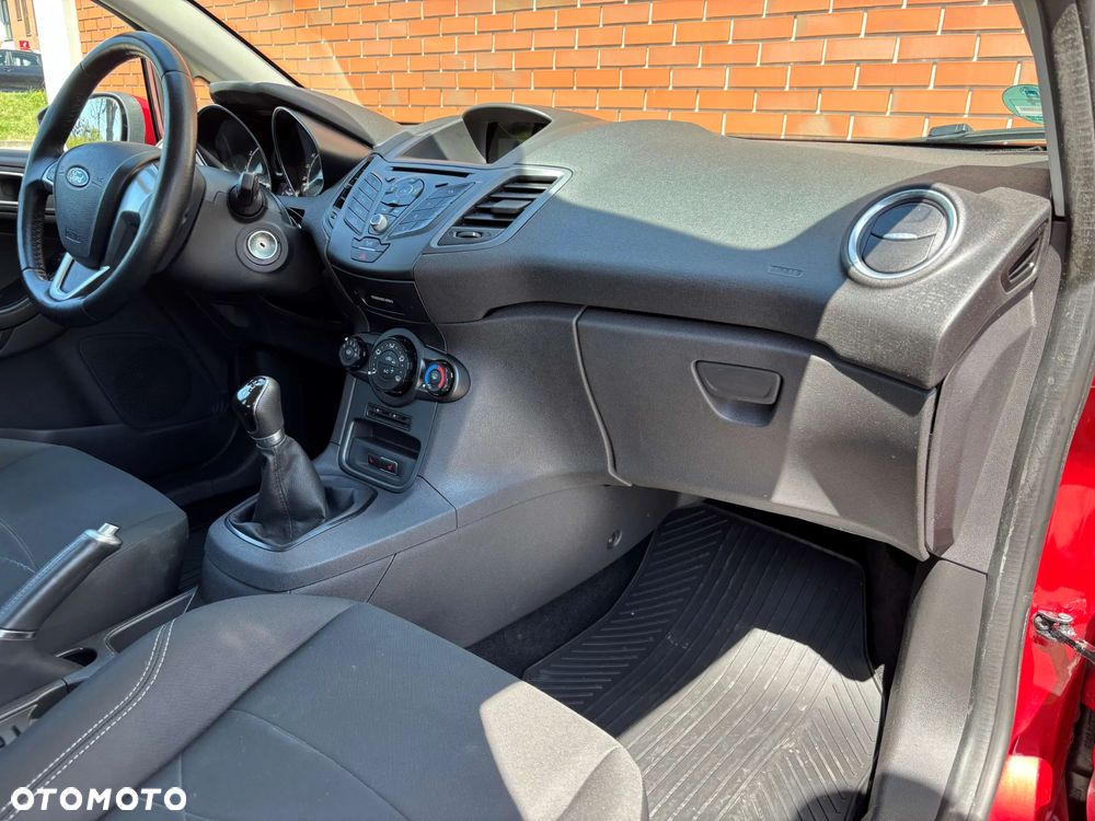 Ford Fiesta 1.25 SYNC Edition - 16