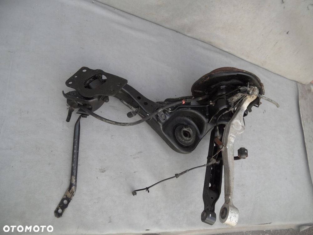 ZAWIESZENIE ZWROTNICA PIASTA WAHACZ PRAWY TYŁ NISSAN QASHQAI I J10 - 1